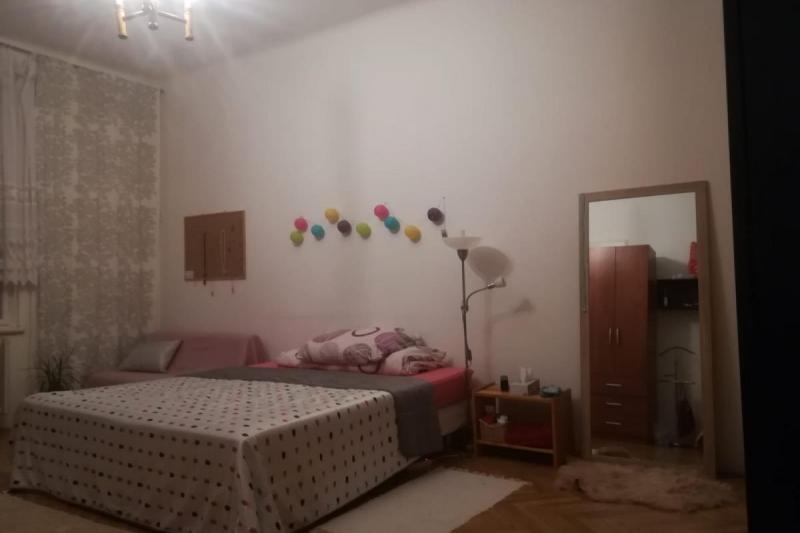 Ponúkam na prenájom veľkú samostatnú izbu